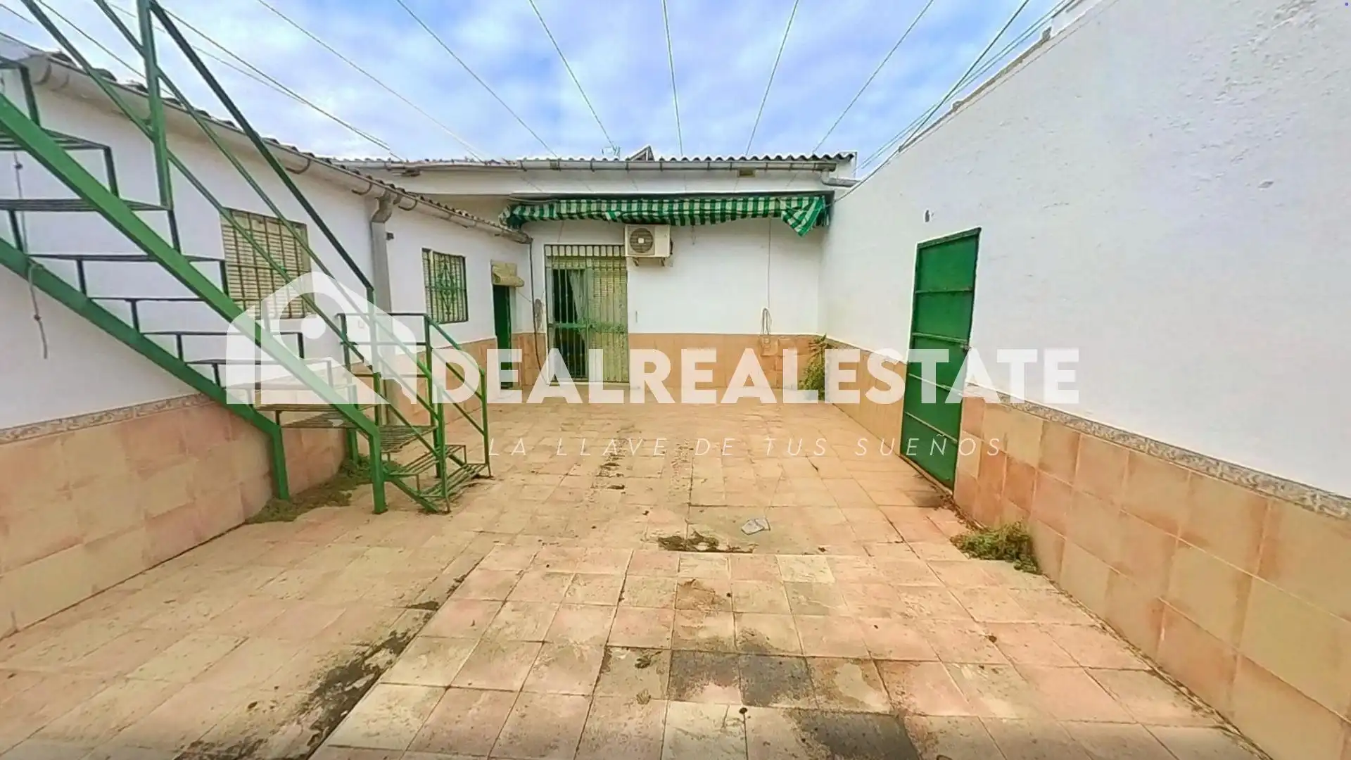 Exterior view of Houses for sale in Brenes  with Air Conditioner, Terrace and Storage room