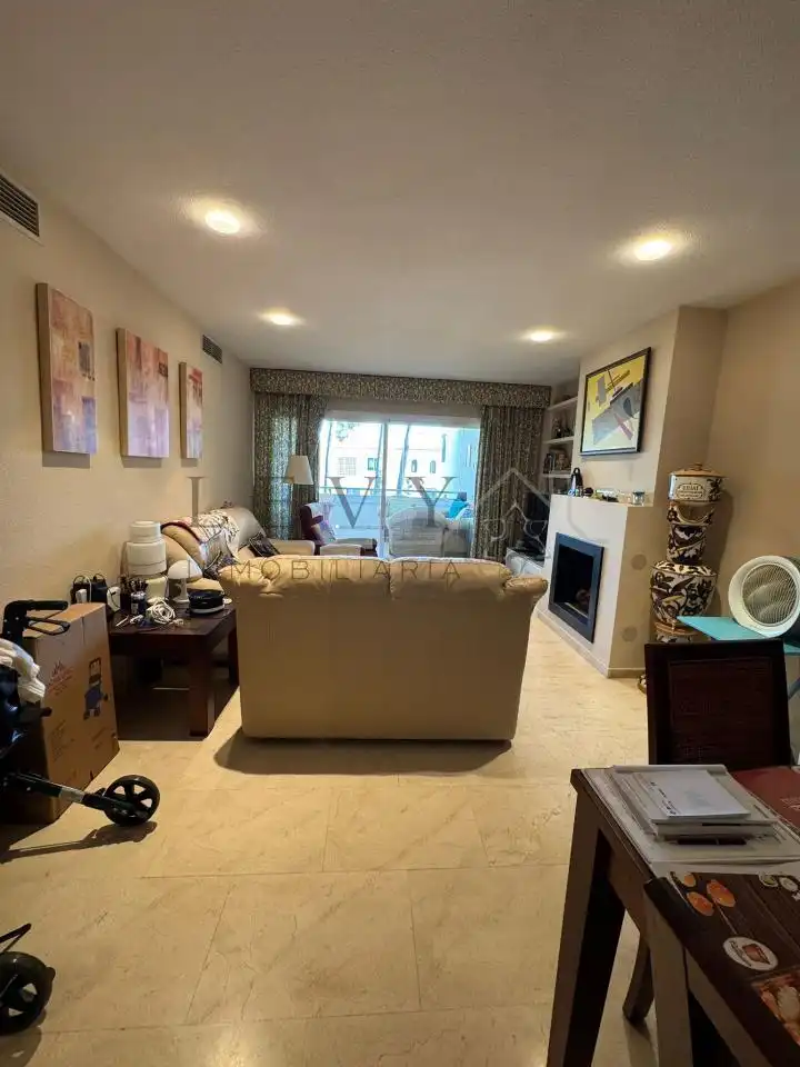 Living room of Flat for sale in Marbella  with Air Conditioner, Heating and Terrace