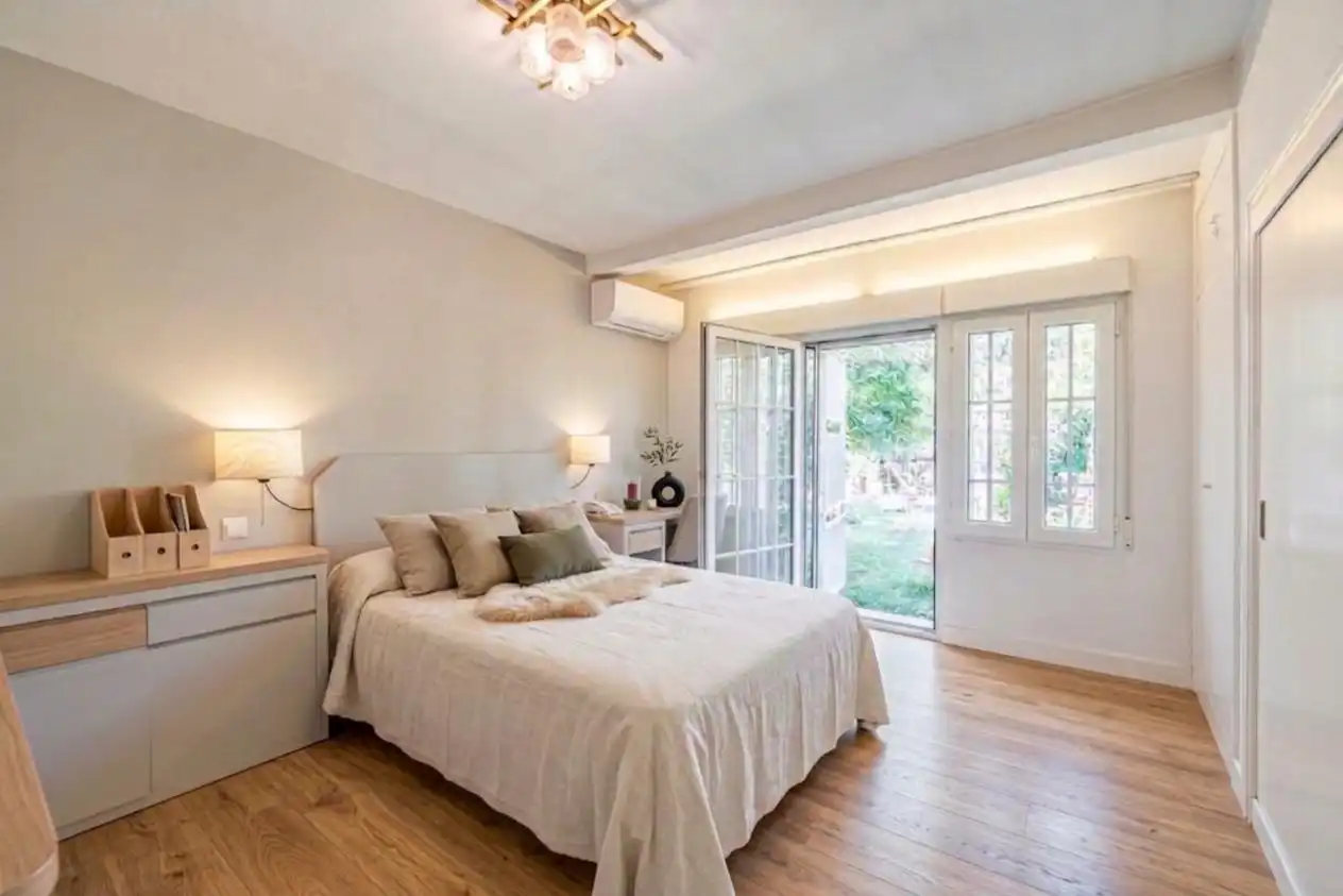 Adosado con piscina en venta en Urbanización Este - Montepríncipe, imagen 10