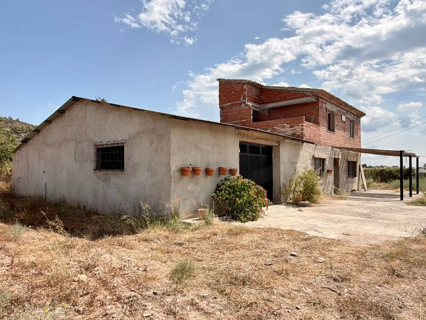 Exterior view of Houses for sale in Viver  with Terrace