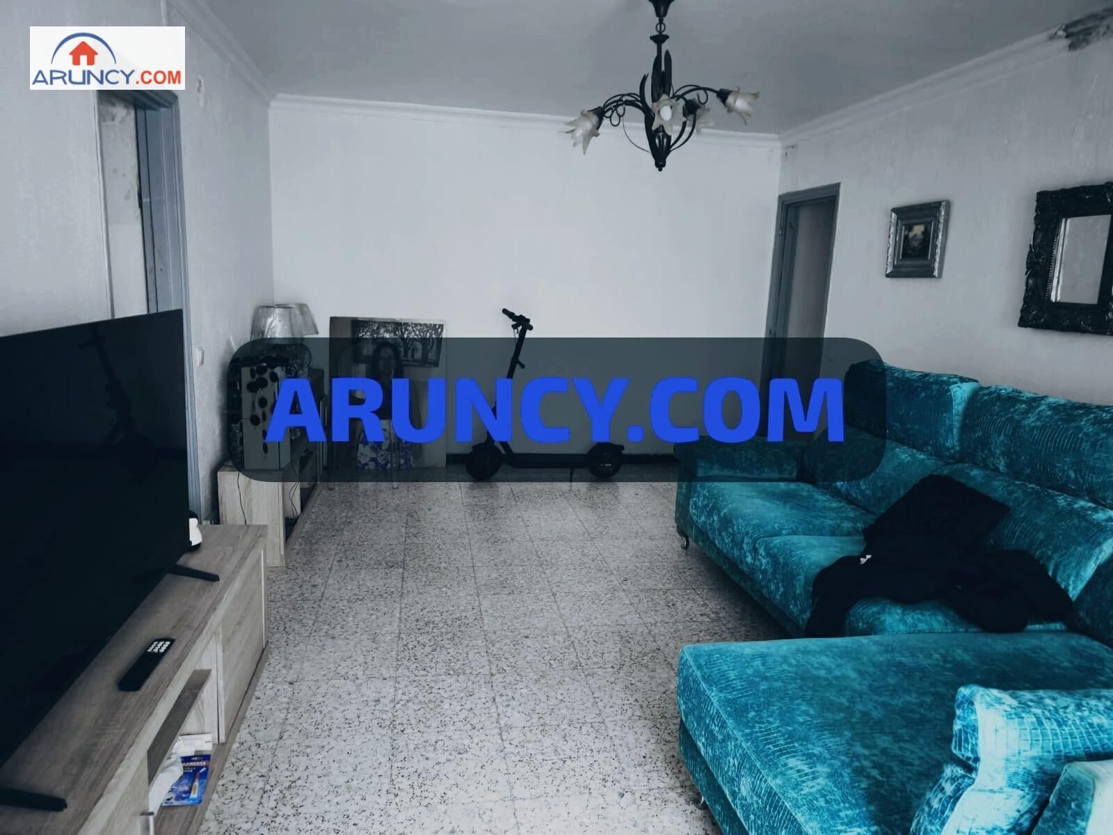 Living room of Flat for sale in  Sevilla Capital  with Air Conditioner, Terrace and Storage room