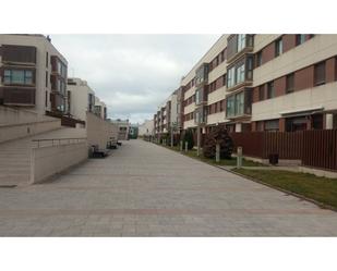 Exterior view of Flat for sale in Burgos Capital  with Heating, Private garden and Parquet flooring