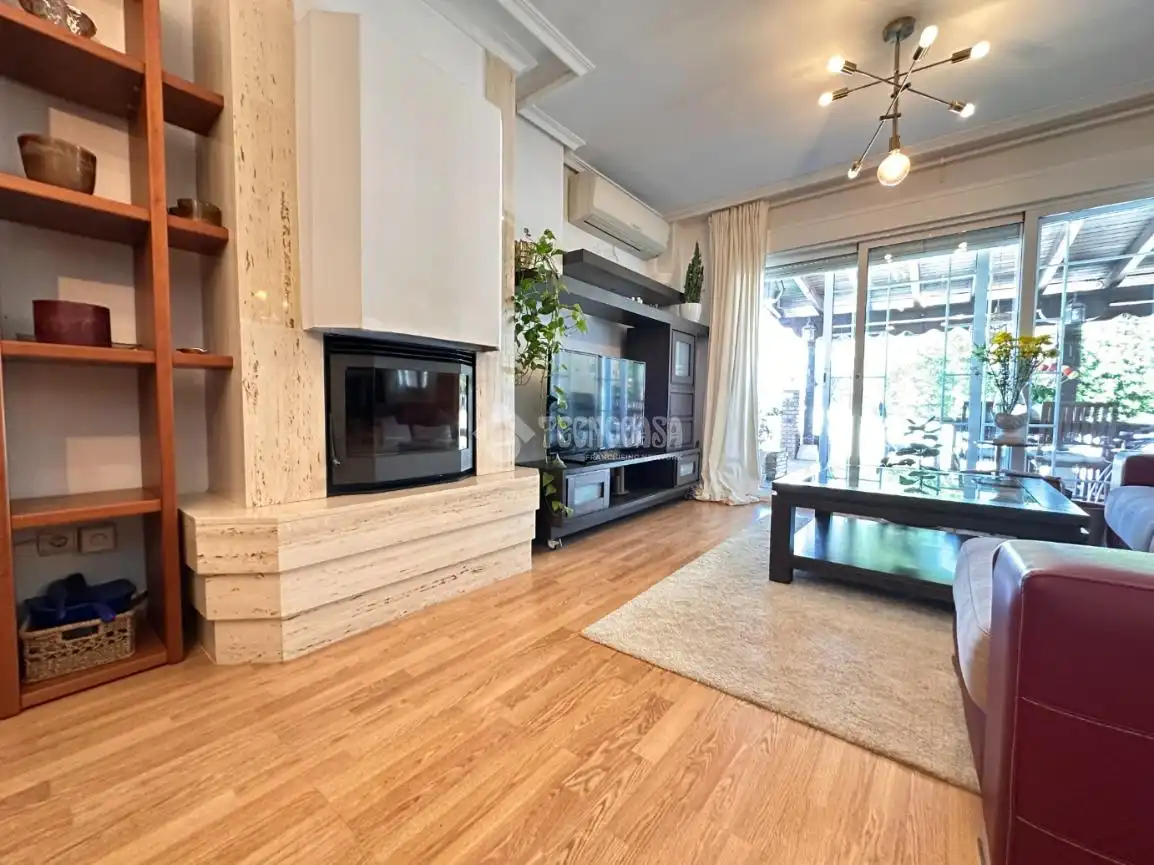 Living room of Detached homes for sale in Torres de la Alameda
