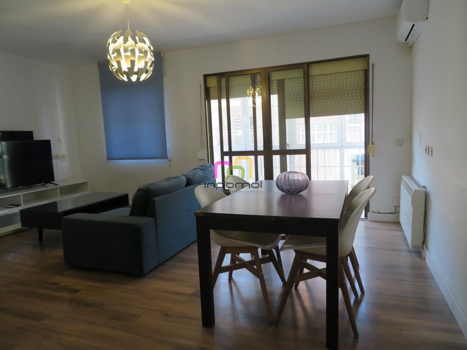 Apartamento de alquiler en Maria Auxiliadora - Barriada de Llera