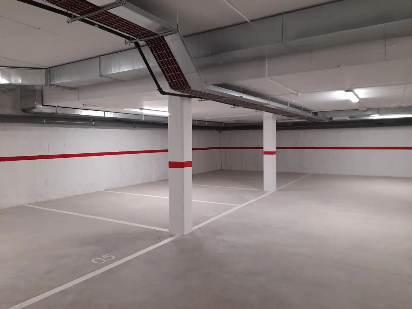 Parkplatz von Büro zur Miete in L'Hospitalet de Llobregat mit Klimaanlage, Heizung und Terrasse