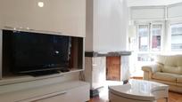 Living room of Flat to rent in Girona Capital  with Air Conditioner and Balcony