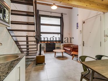 Studio with lift for sale in Carrer de València