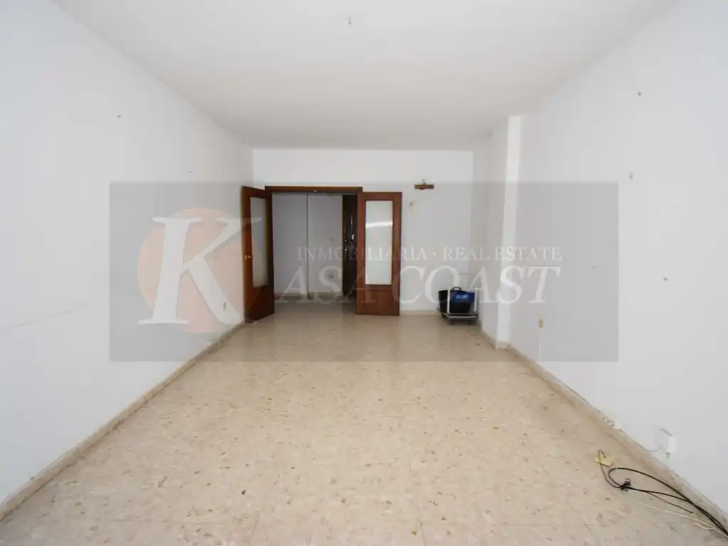 Flat with lift for sale in Puerto Deportivo, imagen 4