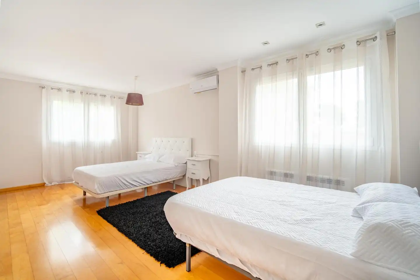 Schlafzimmer von Haus oder Chalet zum Verkauf in Bétera mit Klimaanlage, Heizung und Privatgarten