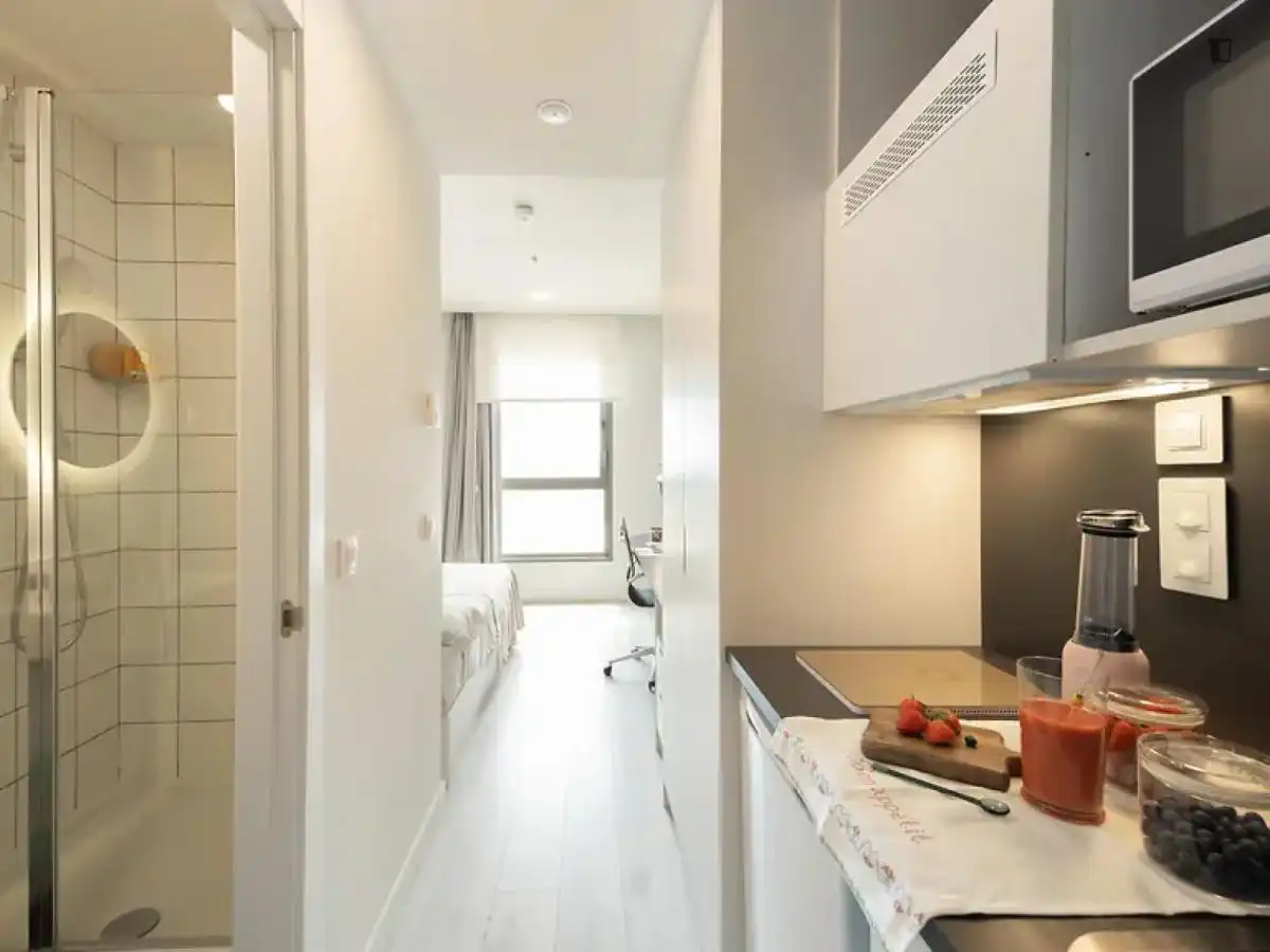 Bedroom of Flat for rent in Barcelona  with Air Conditioner, Furnished and Internet
