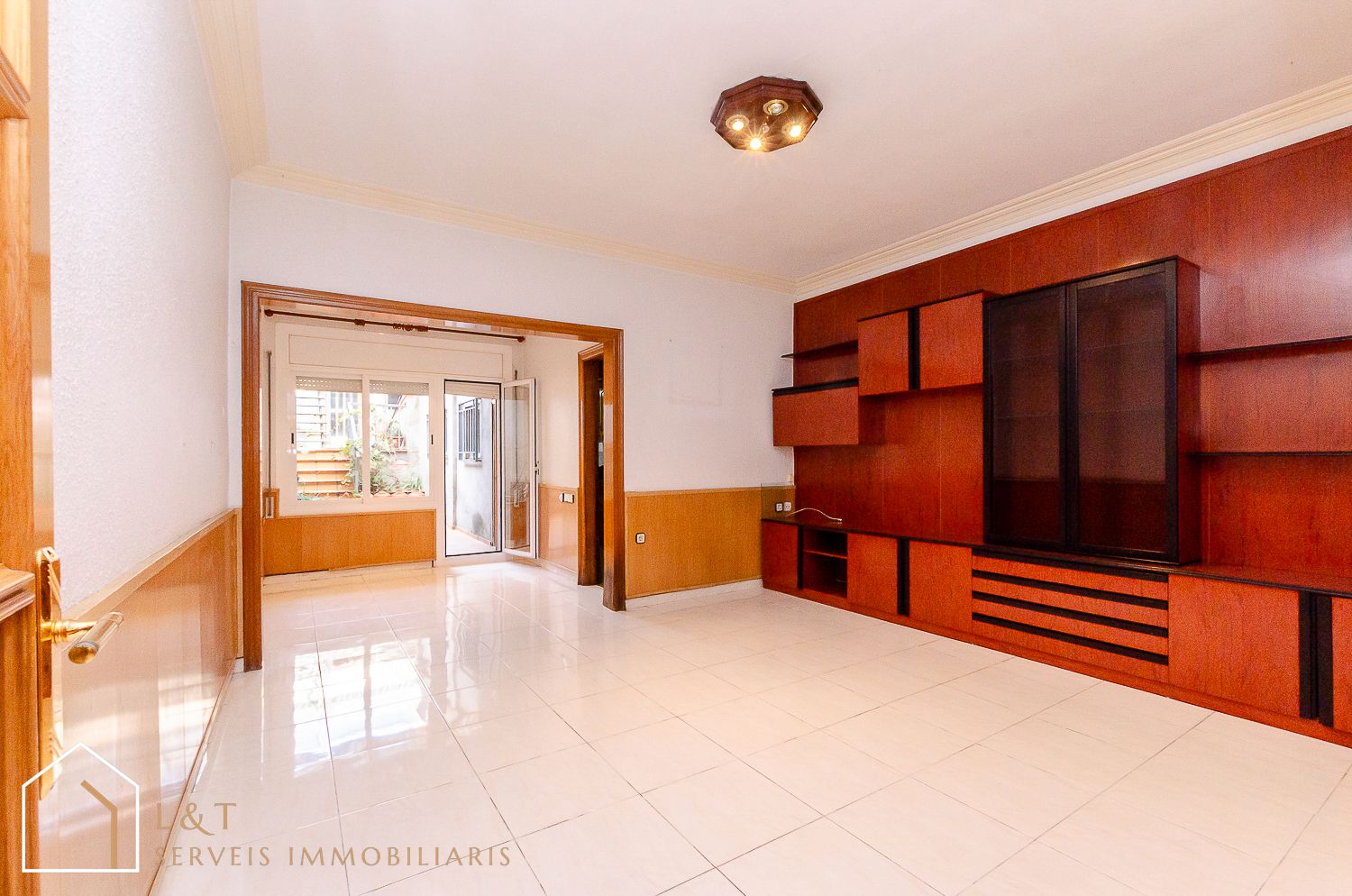 Living room of Planta baja for sale in Terrassa  with Private garden and Terrace