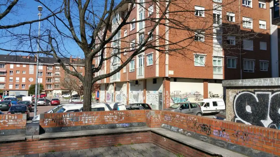 Local comercial en venda a Flores de Sil - La Placa