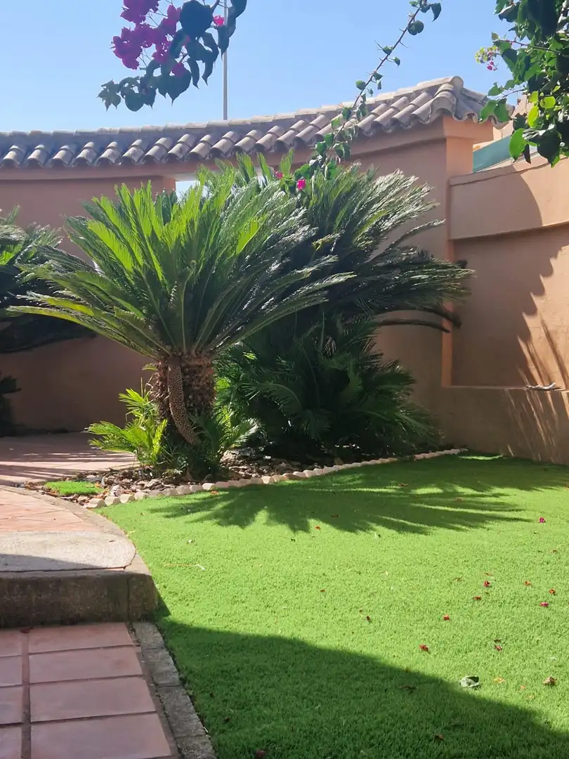 Xalet amb jardí en venda a El Juncal - Vallealto, imagen 2