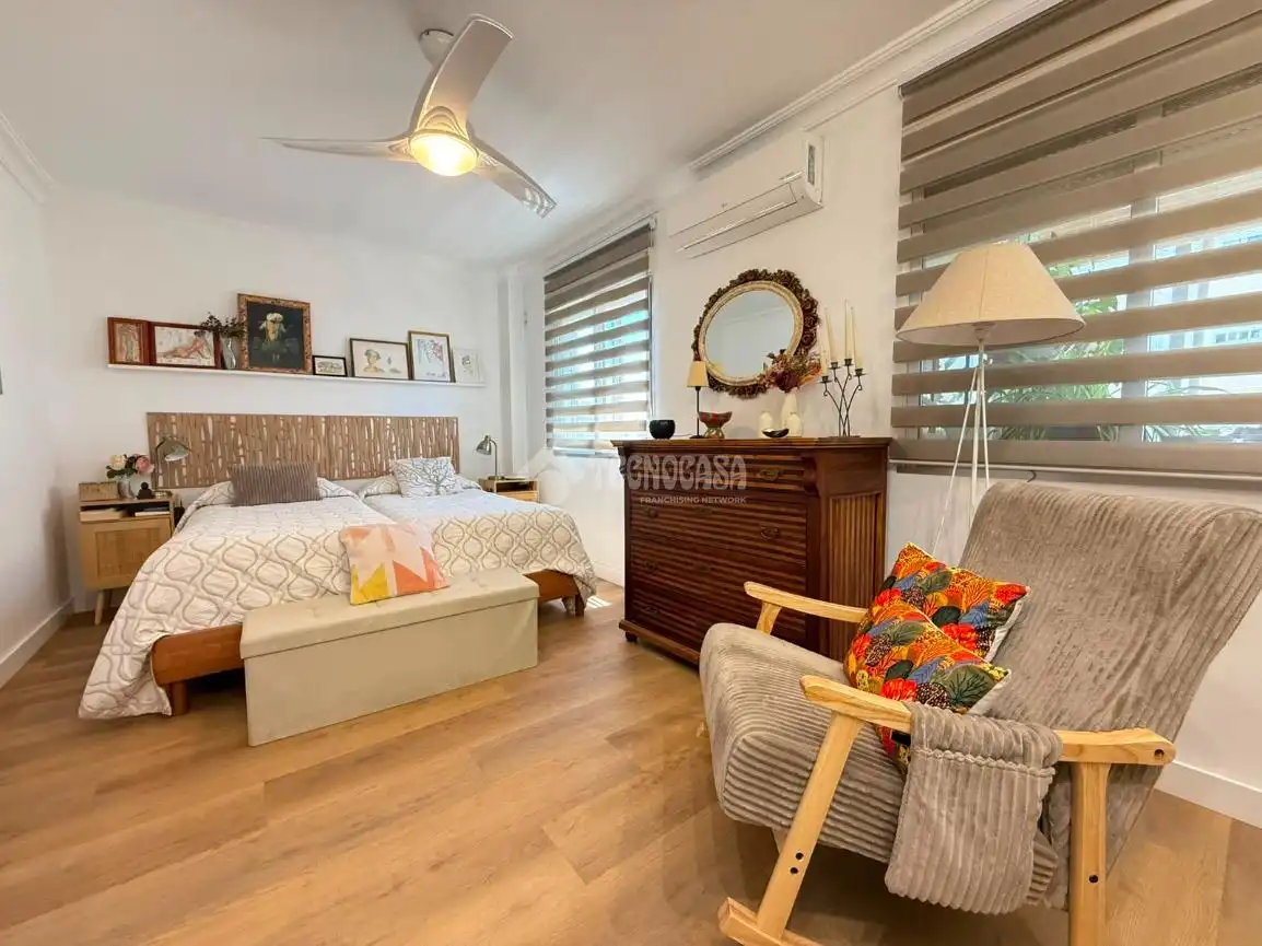 Habitación de Piso en venta en Huelva con Aire acondicionado
