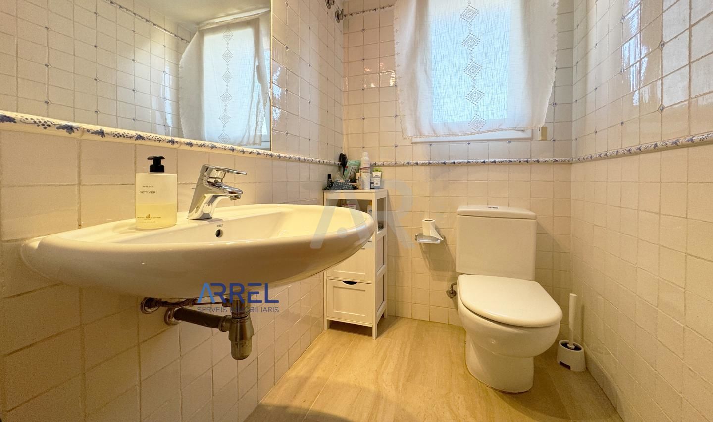 Single-family semi-detached to rent in Carrer Avellaners, Alella