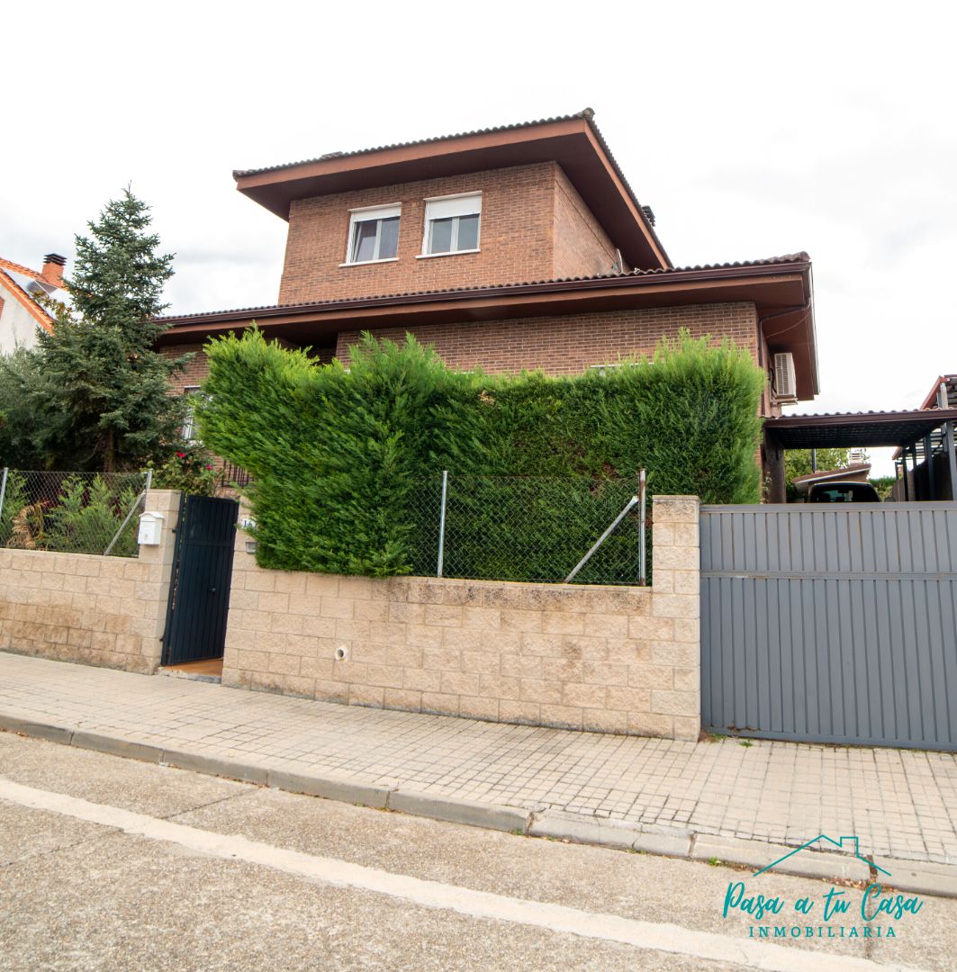 Casa o xalet en venda a Calle Isla de la Cabrera