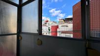 Vista exterior de Pis en venda en Esplugues de Llobregat amb Balcó