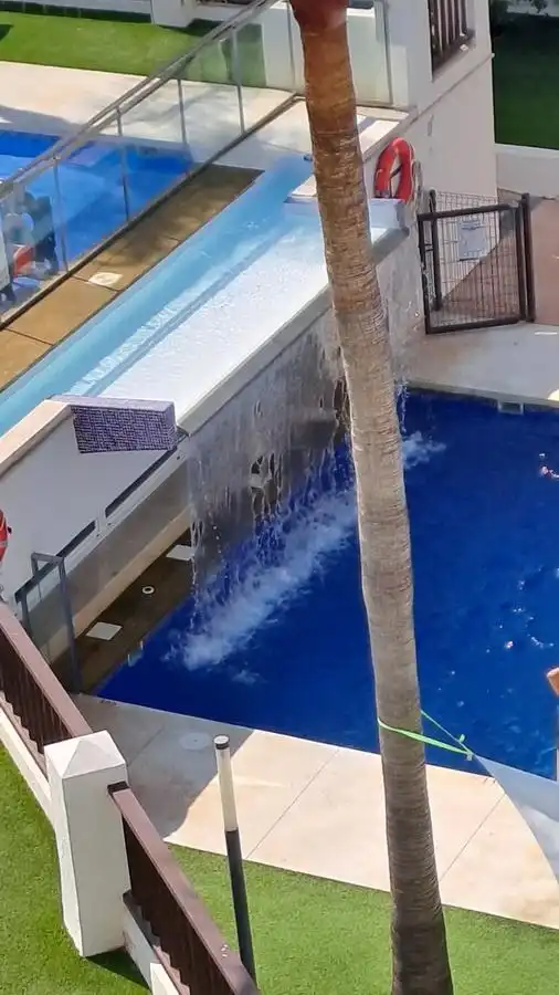 Swimming pool of Flat for sale in Salobreña  with Air Conditioner, Heating and Terrace