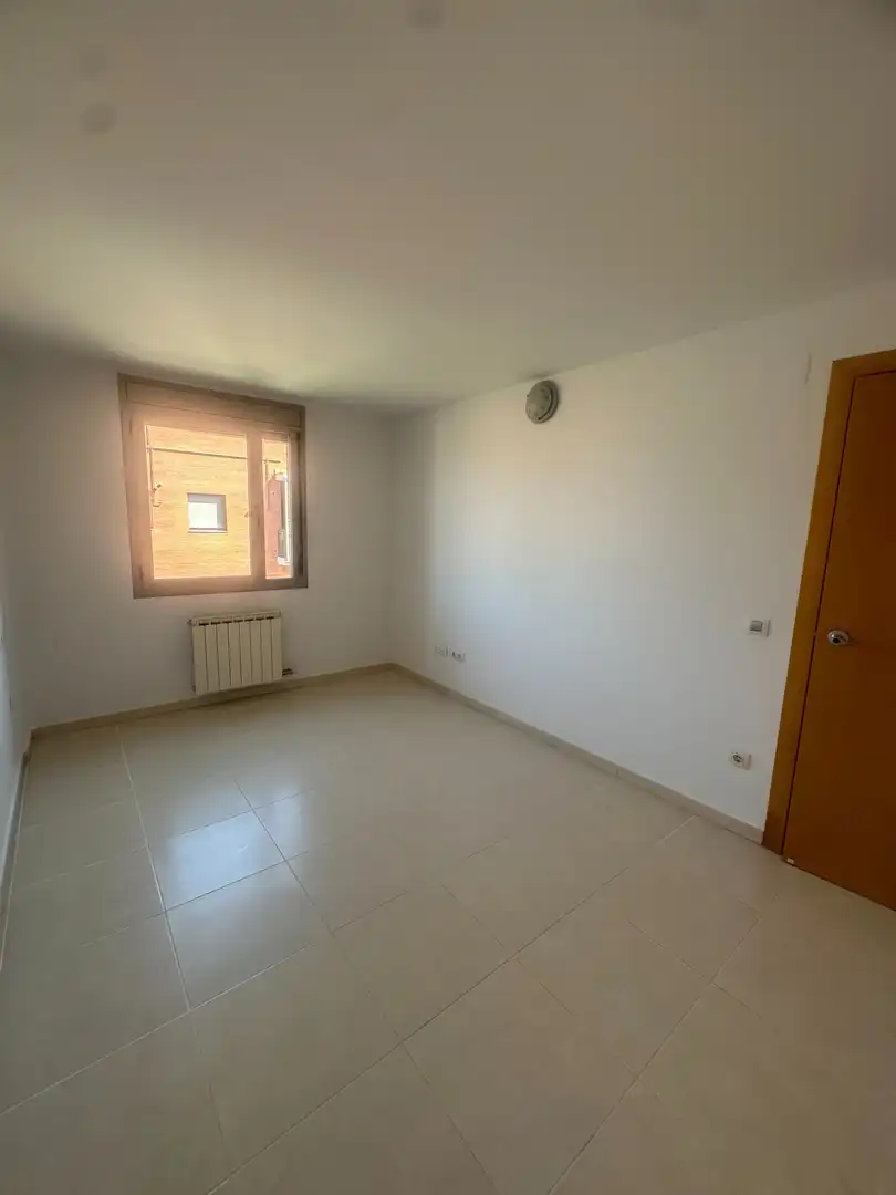 Habitación de Dúplex en venta en Vilanova del Vallès con Aire acondicionado, Calefacción y Terraza