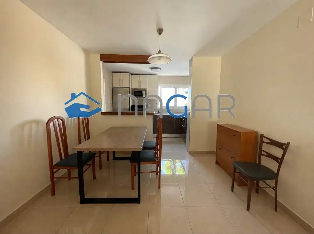 Comedor de Piso de alquiler en La Línea de la Concepción con Amueblado