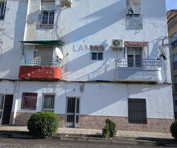 Piso en Venta en Calle Pablo Luengo, 36 en Navalmoral de la Mata