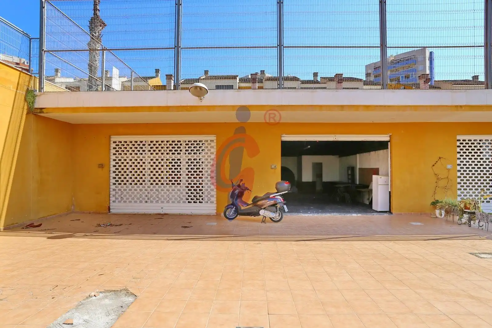 Exterior view of Commercial properties for sale in Guardamar del Segura