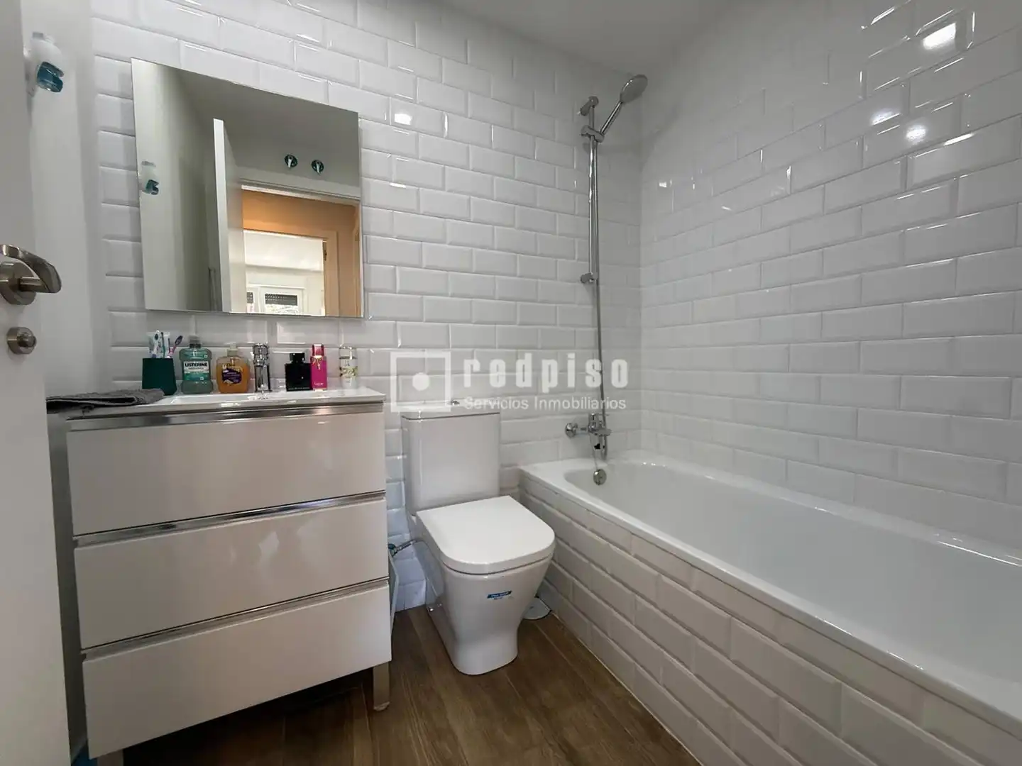 Badezimmer von Wohnung zum Verkauf in Collado Villalba mit Klimaanlage, Heizung und Schwimmbad