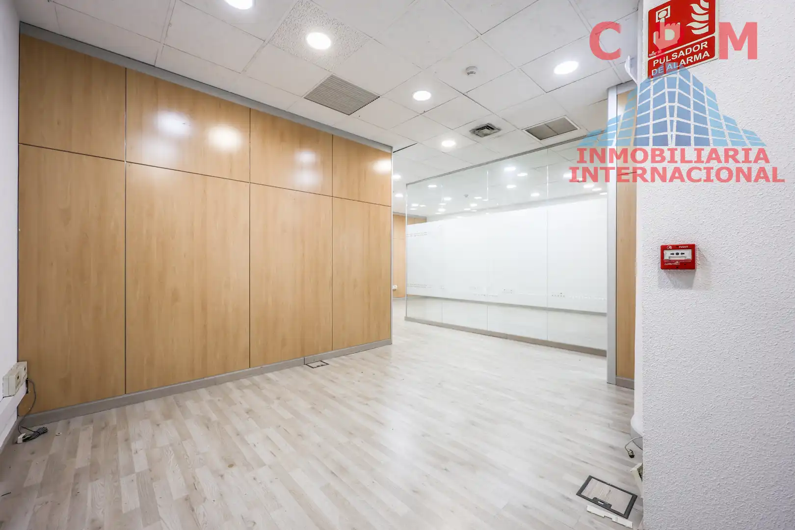 Office for sale in Usera