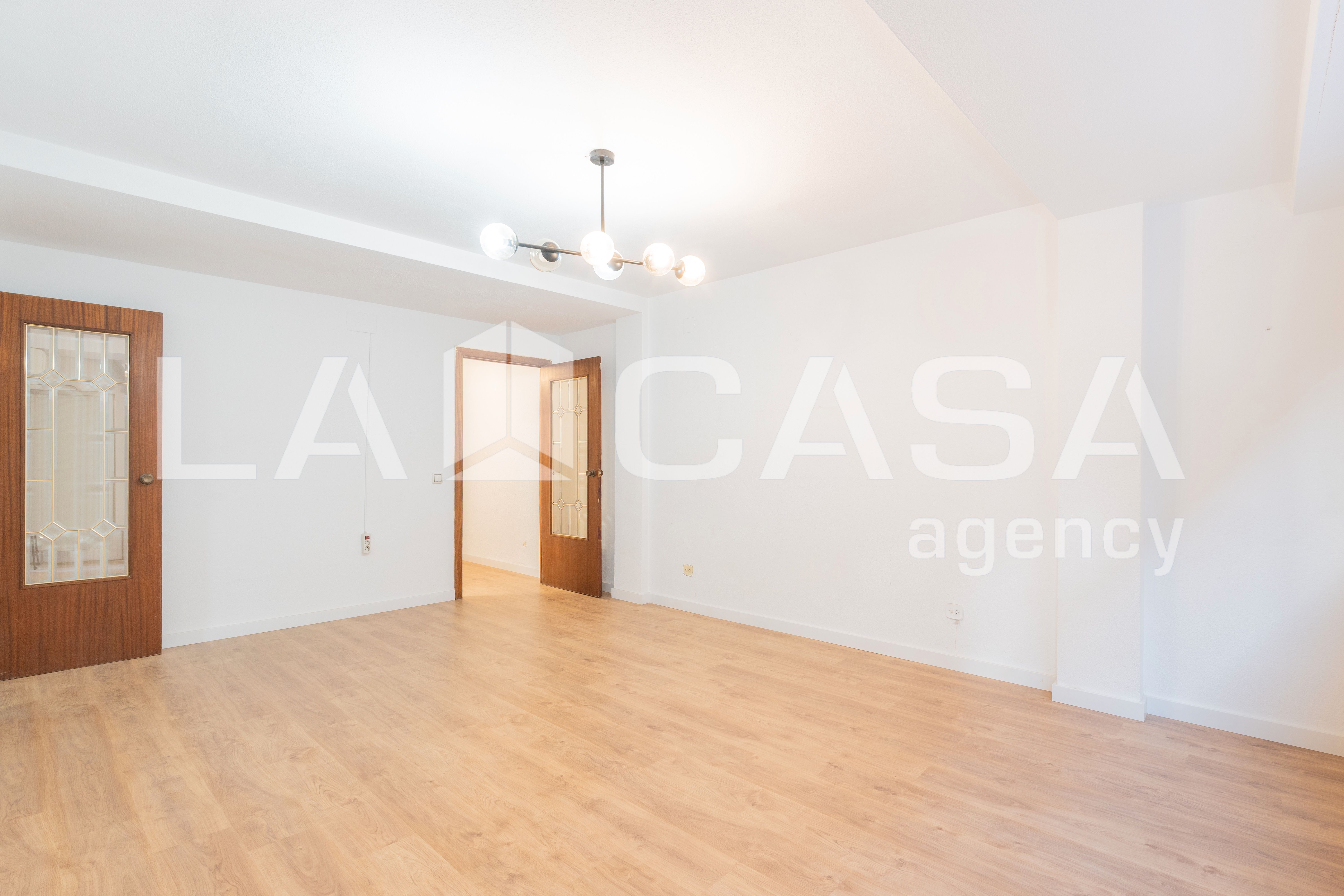 Flat for sale in  Valencia Capital  with Heating