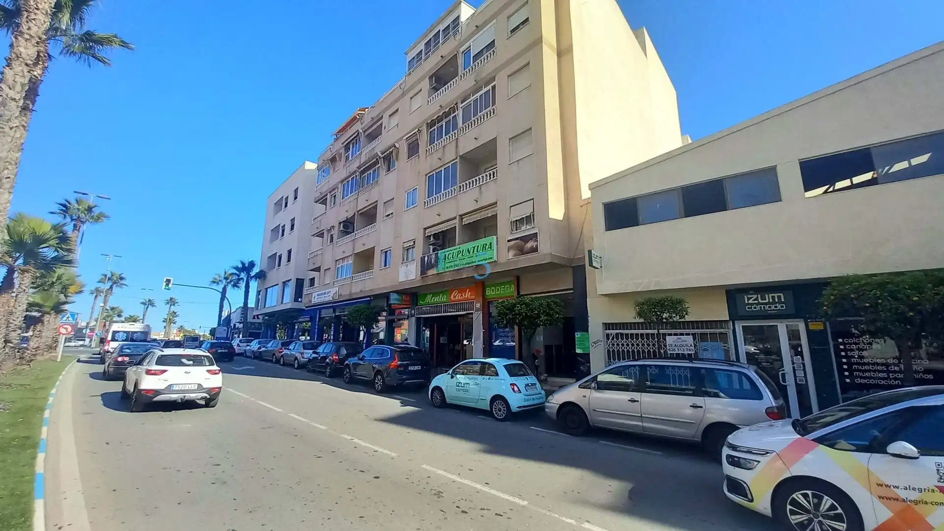 Piso con terraza en venta en Calle Apolo