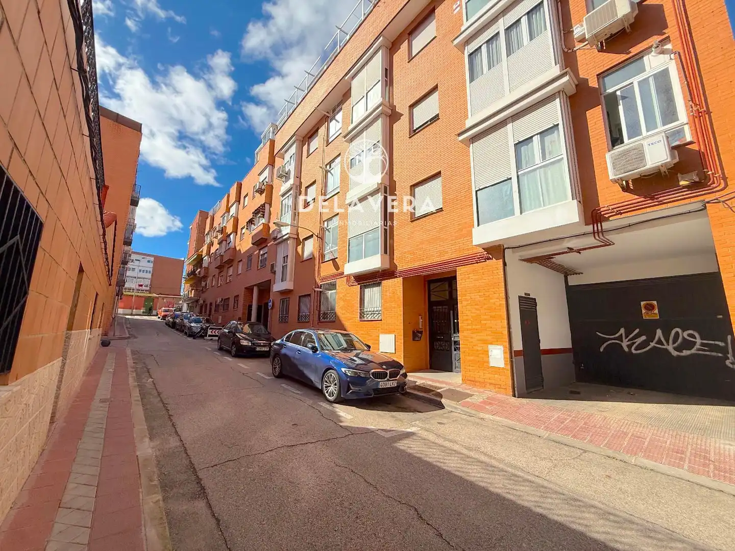 Vista exterior de Pis en venda en Fuenlabrada amb Calefacció, Parquet i Traster