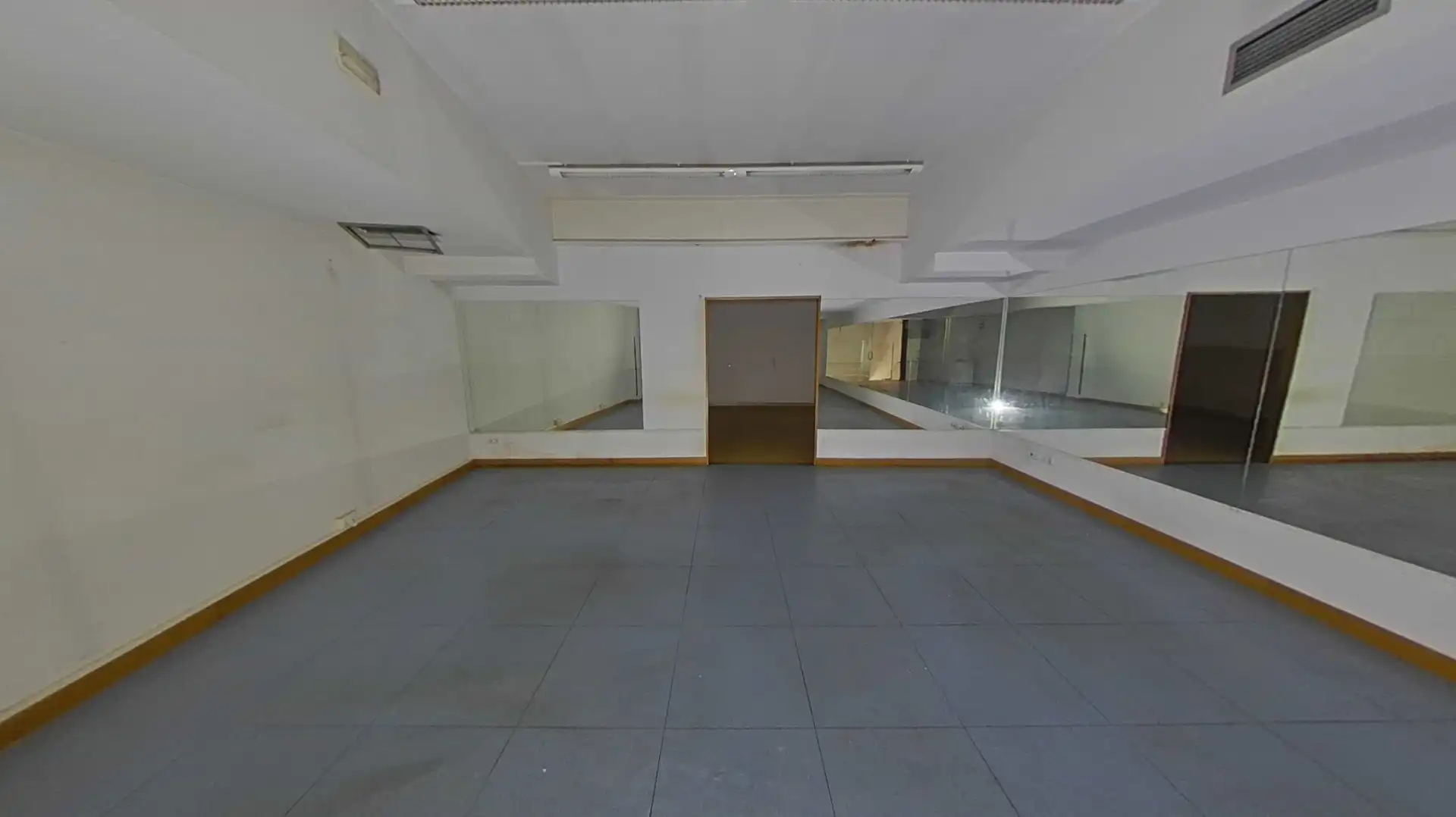 Gewerbefläche zum Verkauf in Carrer Méndez Núñez