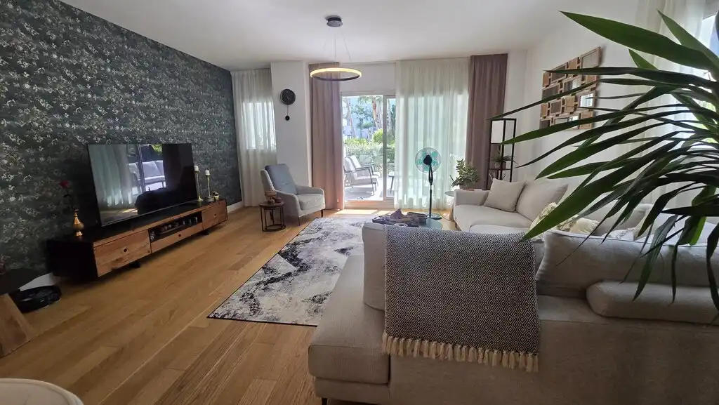 Ground floor with pool for sale in El Faro de Calaburra - Chaparral, imagen 2