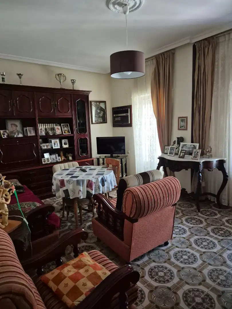 Sala de estar de Piso en venta en Jaén con Trastero, Amueblado y Balcón