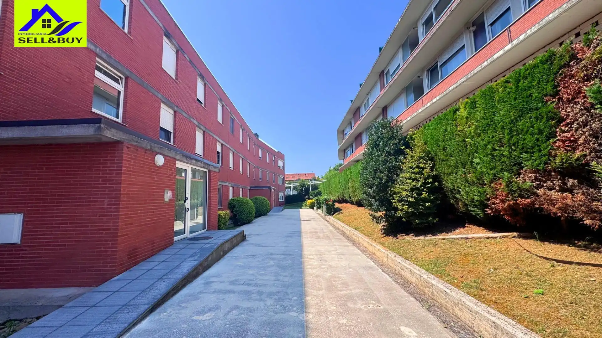 Vista exterior de Pis en venda en Piélagos amb Calefacció
