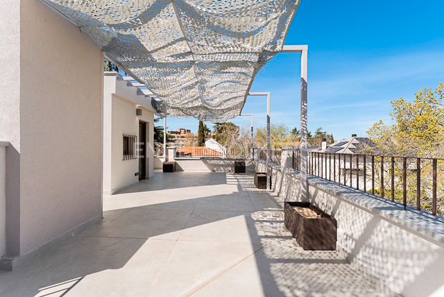 Terrace of House or chalet to rent in  Madrid Capital  with Air Conditioner, Heating and Private garden