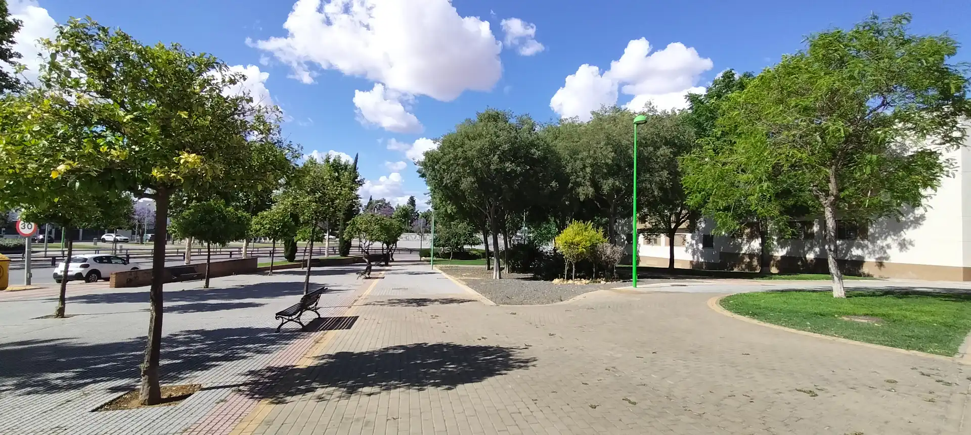 Vista exterior de Piso en venta en Dos Hermanas con Aire acondicionado y Trastero