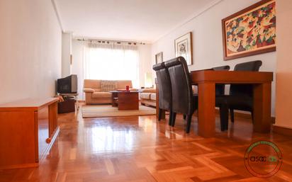 Living room of Flat for sale in Oviedo 