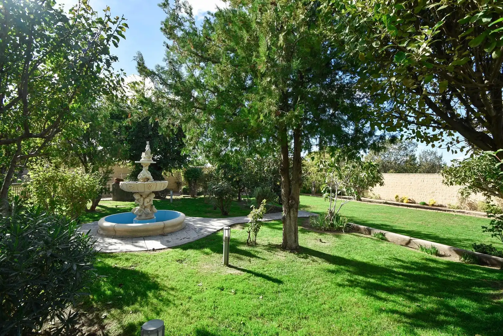 Garden of Houses for sale in Illescas  with Air Conditioner, Private garden and Parquet flooring