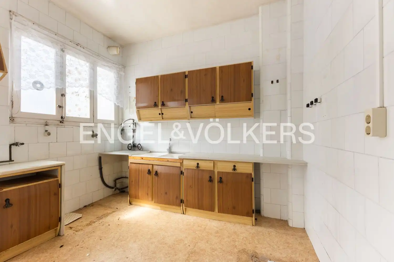 Küche von Wohnung zum Verkauf in Valencia mit Heizung und Balkon