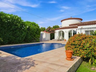 Casa amb piscina en venda a SAN MAURICI 49