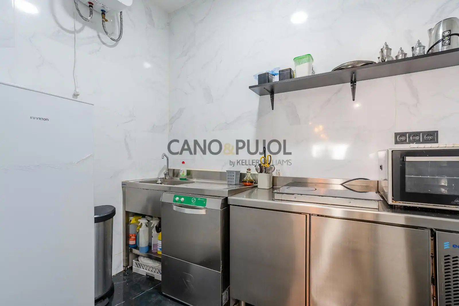Local comercial en venda a Llevant, imagen 33