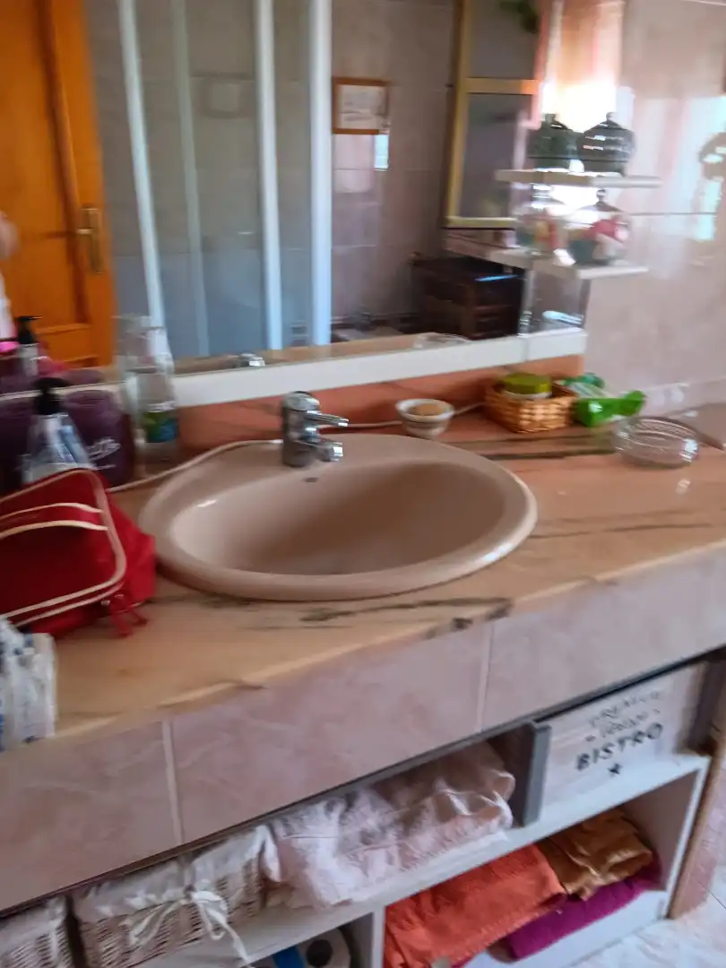 Bathroom of Houses for sale in Torrequemada  with Air Conditioner, Terrace and Storage room