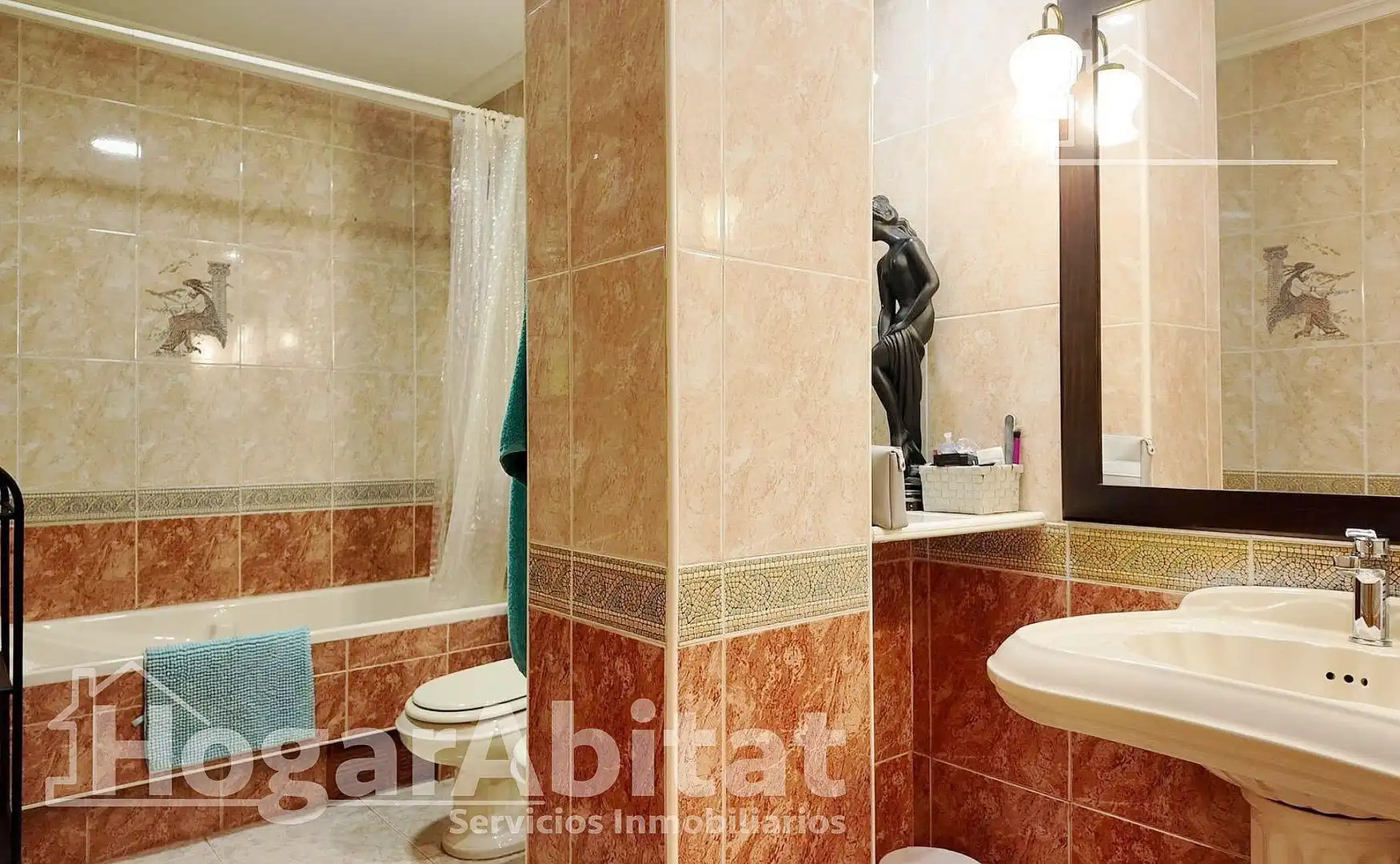 Badezimmer von Wohnung zum Verkauf in Santa Pola mit Klimaanlage, Heizung und Möbliert