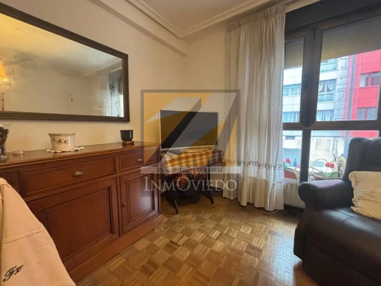 Piso con ascensor en venta en Calle Foncalada, imagen 5