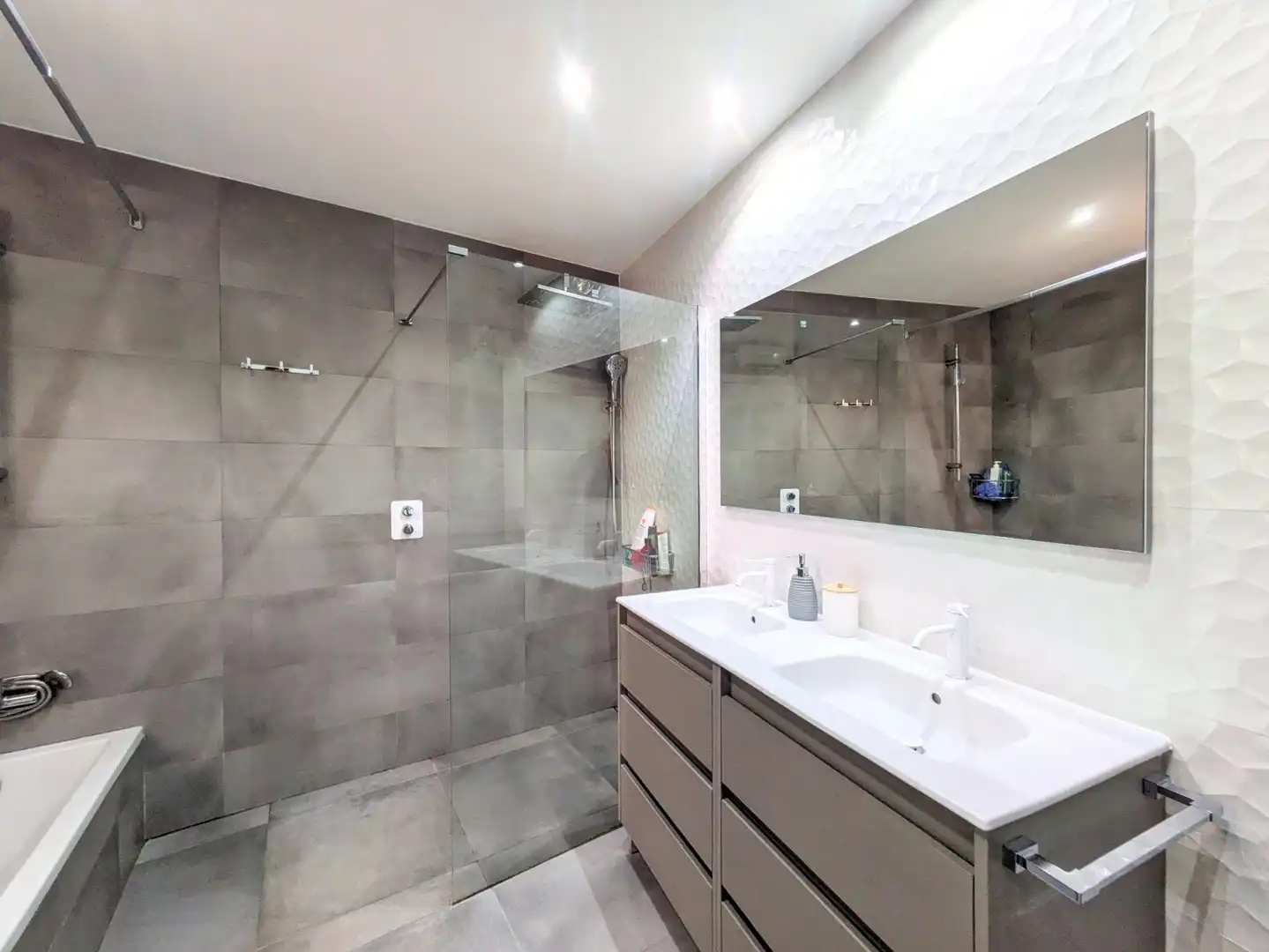 Badezimmer von Haus oder Chalet zum Verkauf in Amposta mit Heizung und Terrasse