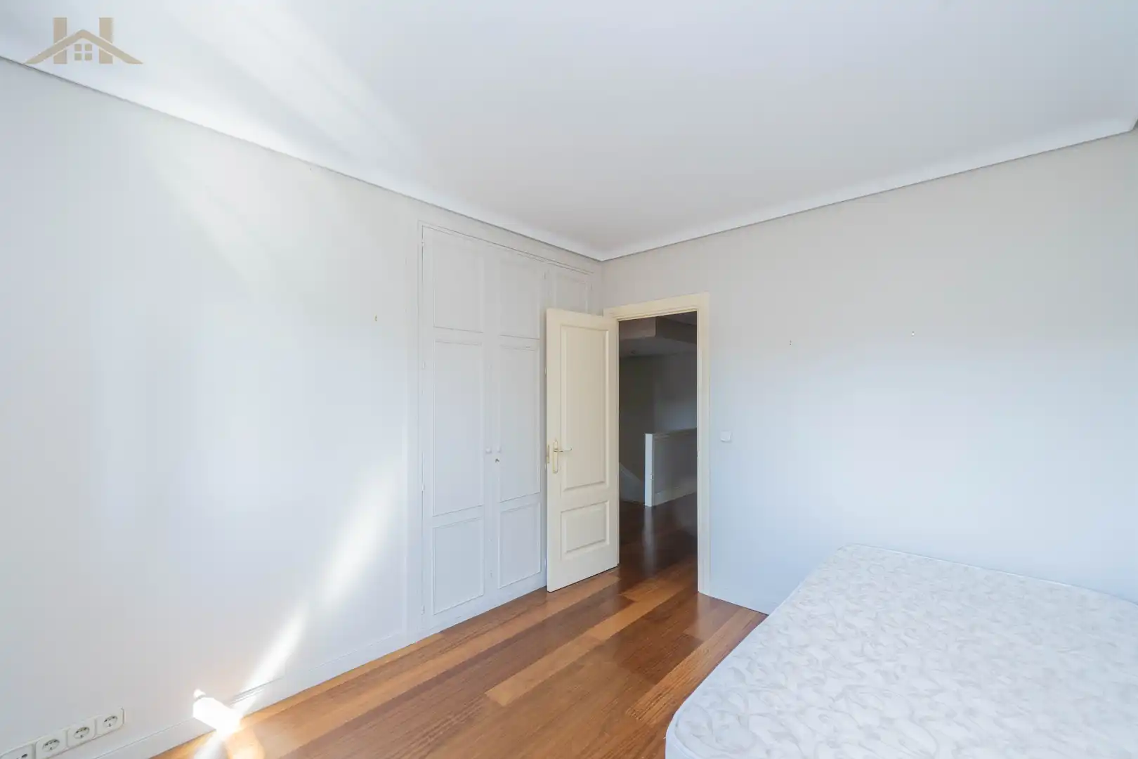 Bedroom of Houses for sale in Majadahonda  with Air Conditioner, Heating and Private garden