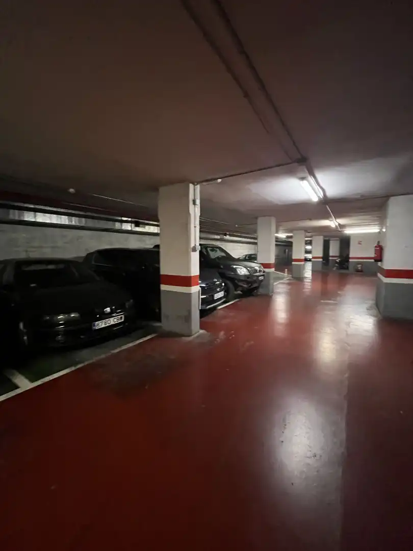 Einzelparkplatz mit Aufzug zum Verkauf in Avinguda del Metro 22, imagen 4