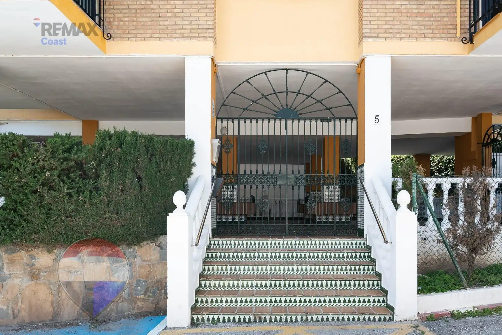 Piso en venta en Torremolinos con Aire acondicionado, Terraza y Piscina comunitaria