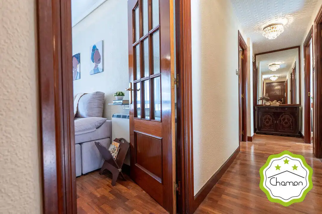 Piso en venta en Bilbao  con Calefacción, Jardín privado y Amueblado